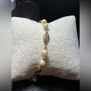 12k Gold Filled Filigree and Pearl Bracelet
